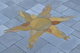 Bluestone patio sun design