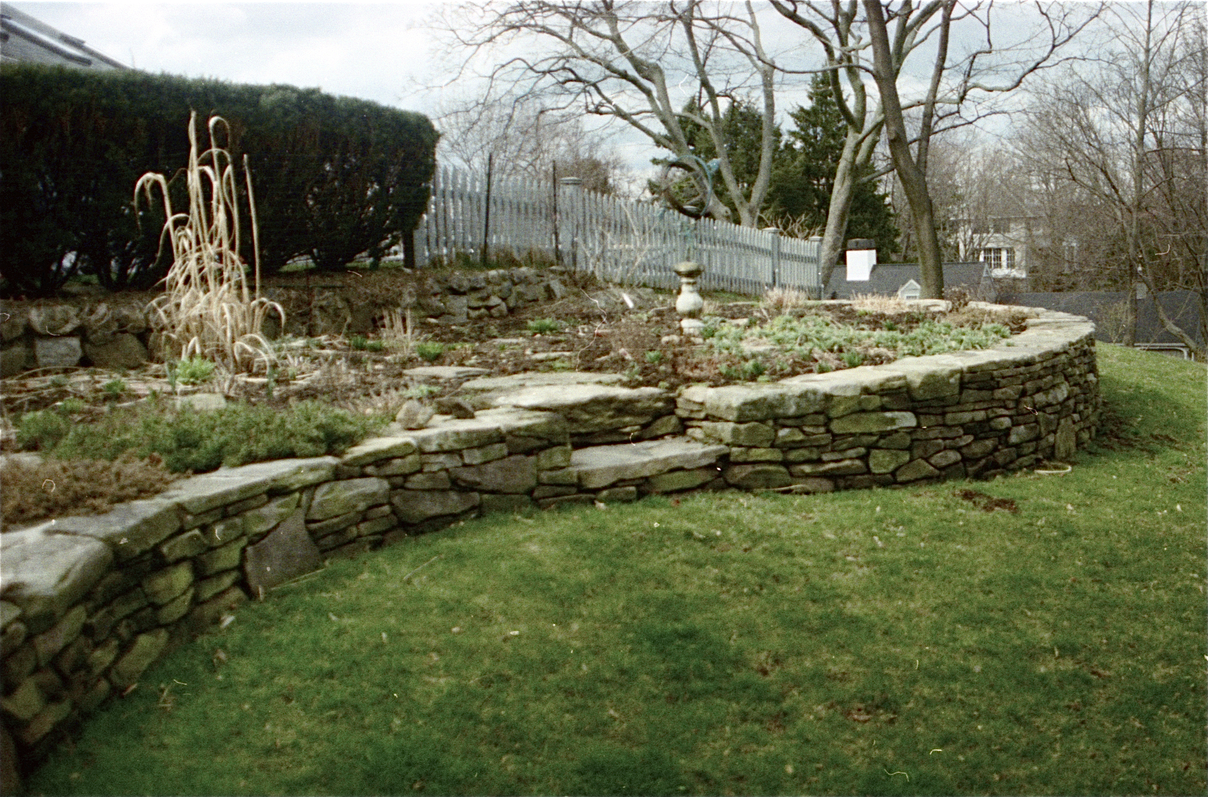 Stone mason in Marblehead, MA. Fieldstone wall and steps