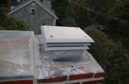 Metal cap poorly installed