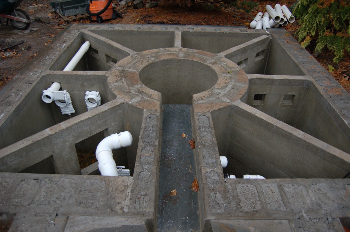 Koi ponds Custom gravity fed multichamber trickle filter